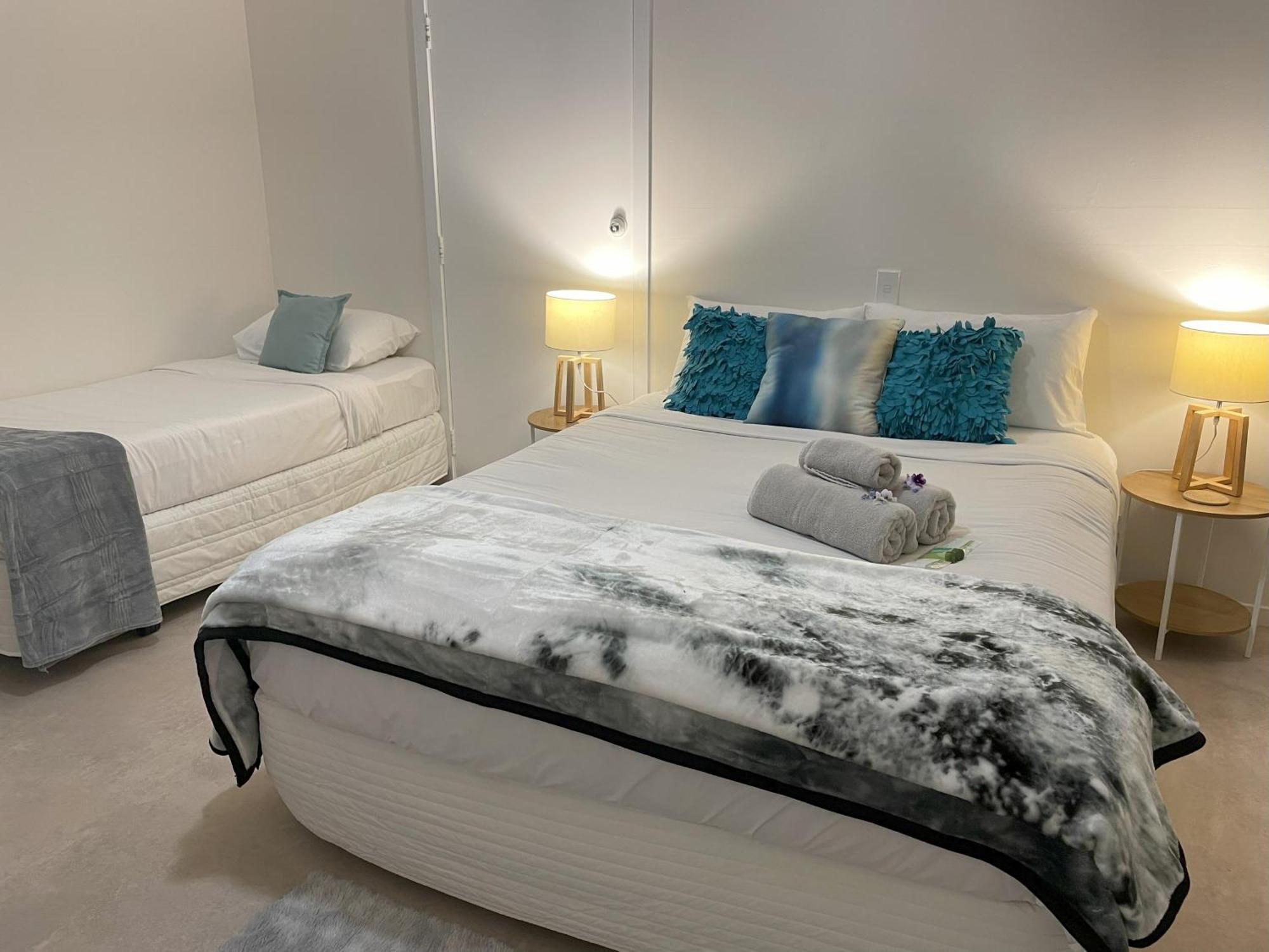 Tirau Motor Inn Екстер'єр фото