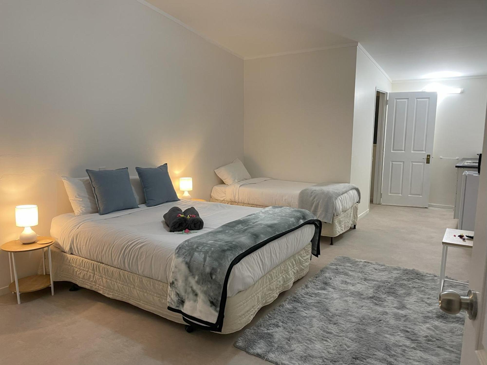 Tirau Motor Inn Екстер'єр фото